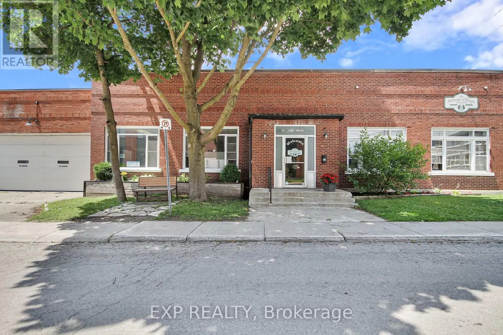 12 MAPLE AVENUE