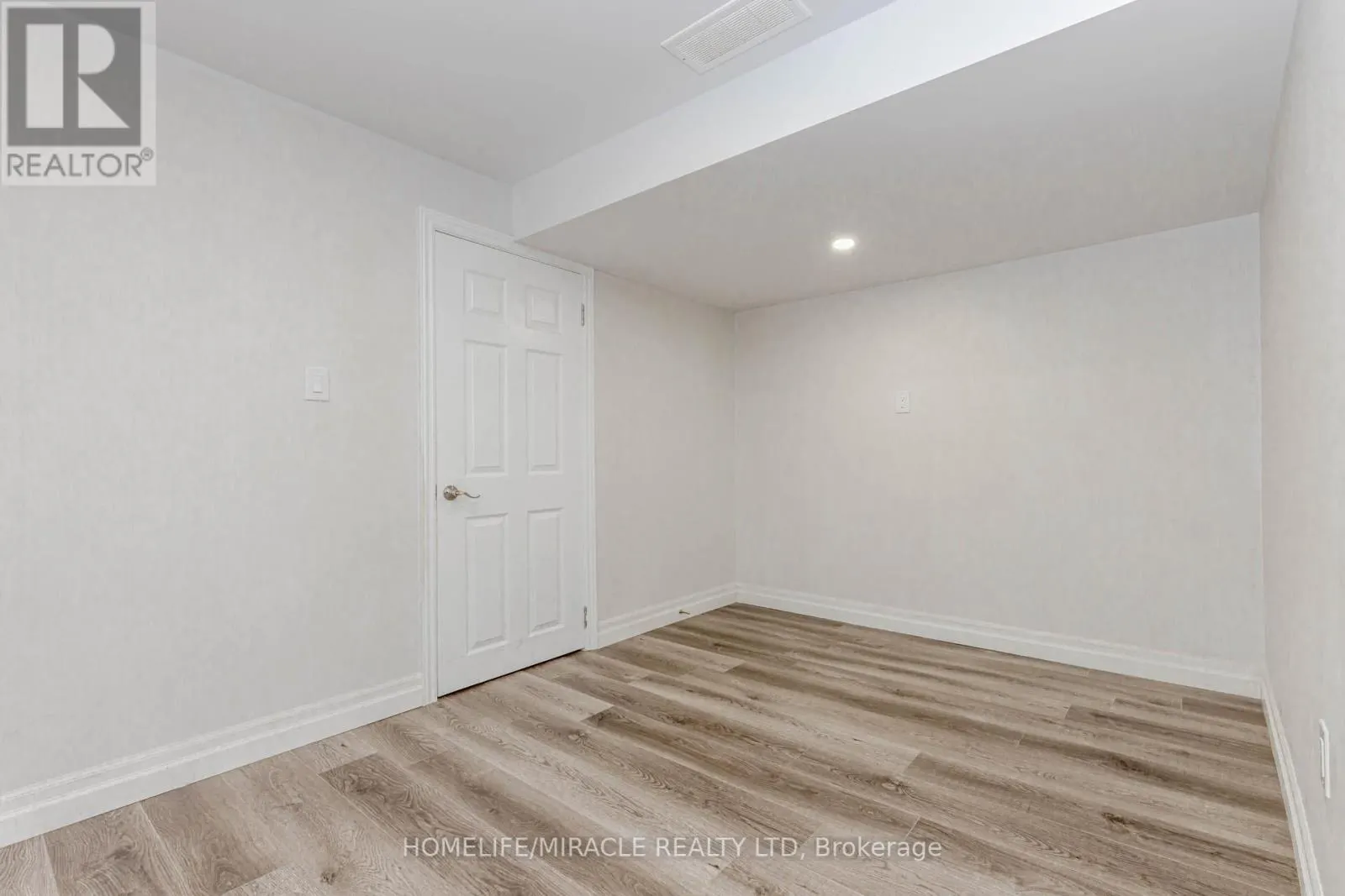 115 MONARCH WOODS DRIVE