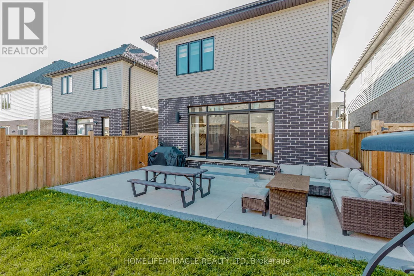 115 MONARCH WOODS DRIVE
