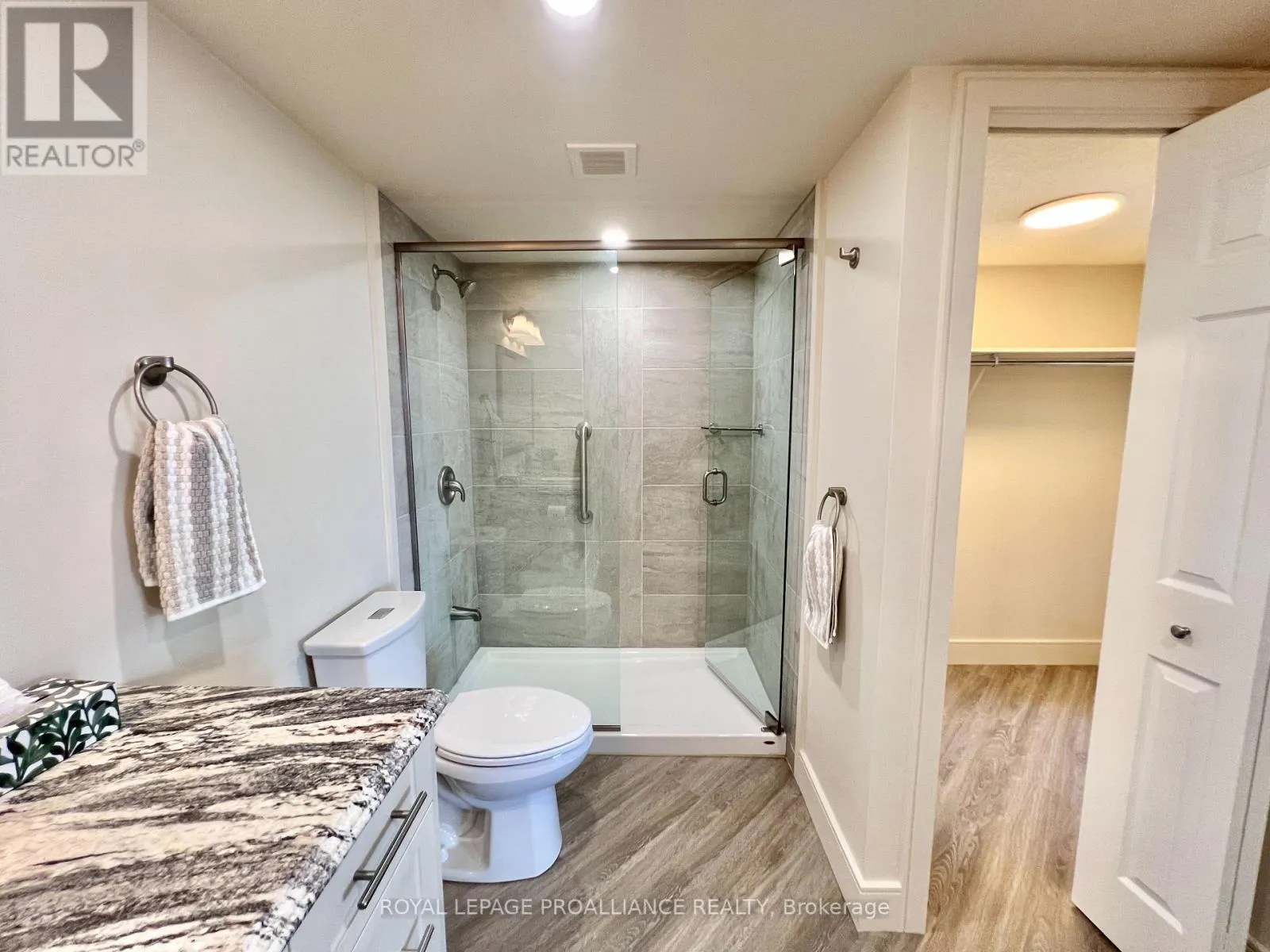604 - 344 FRONT STREET, #604