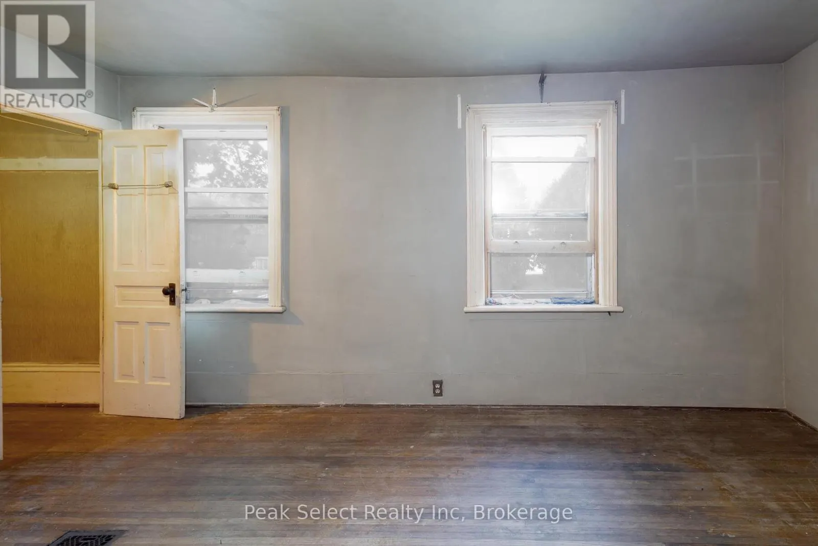 261 ONTARIO STREET