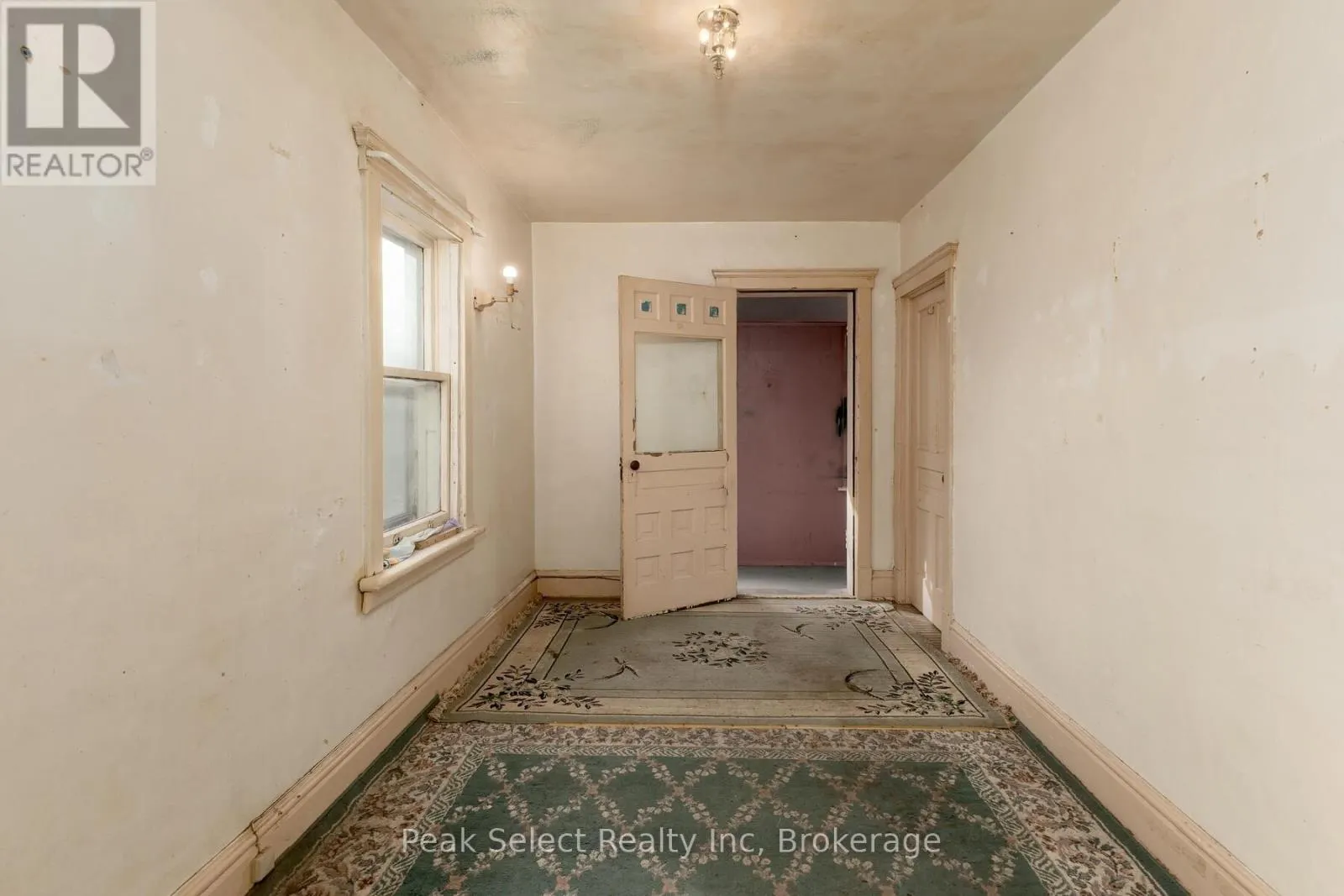 261 ONTARIO STREET