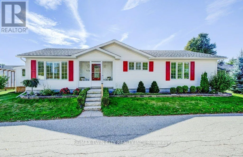 128 WESLEY CRESCENT