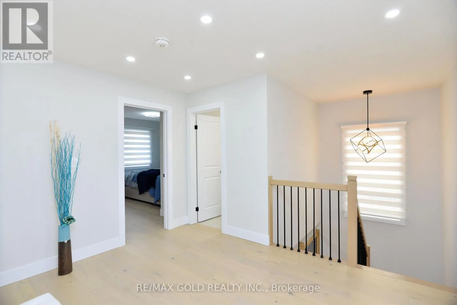 86 GRANDVILLE CIRCLE