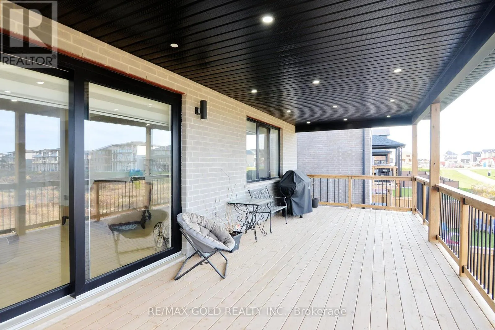 86 GRANDVILLE CIRCLE