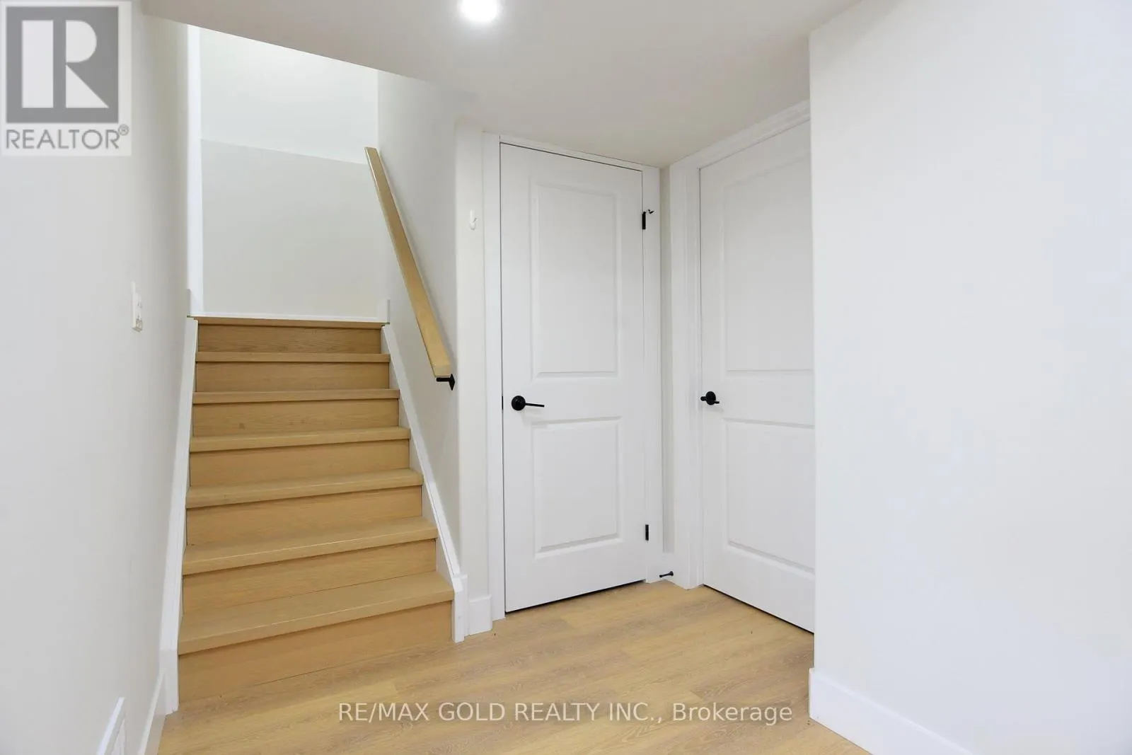 86 GRANDVILLE CIRCLE