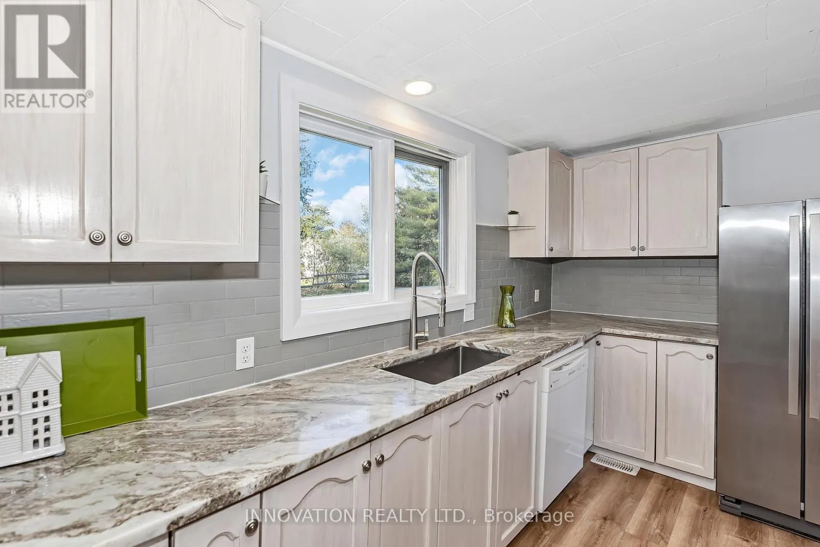 2716 MARGARET STREET W