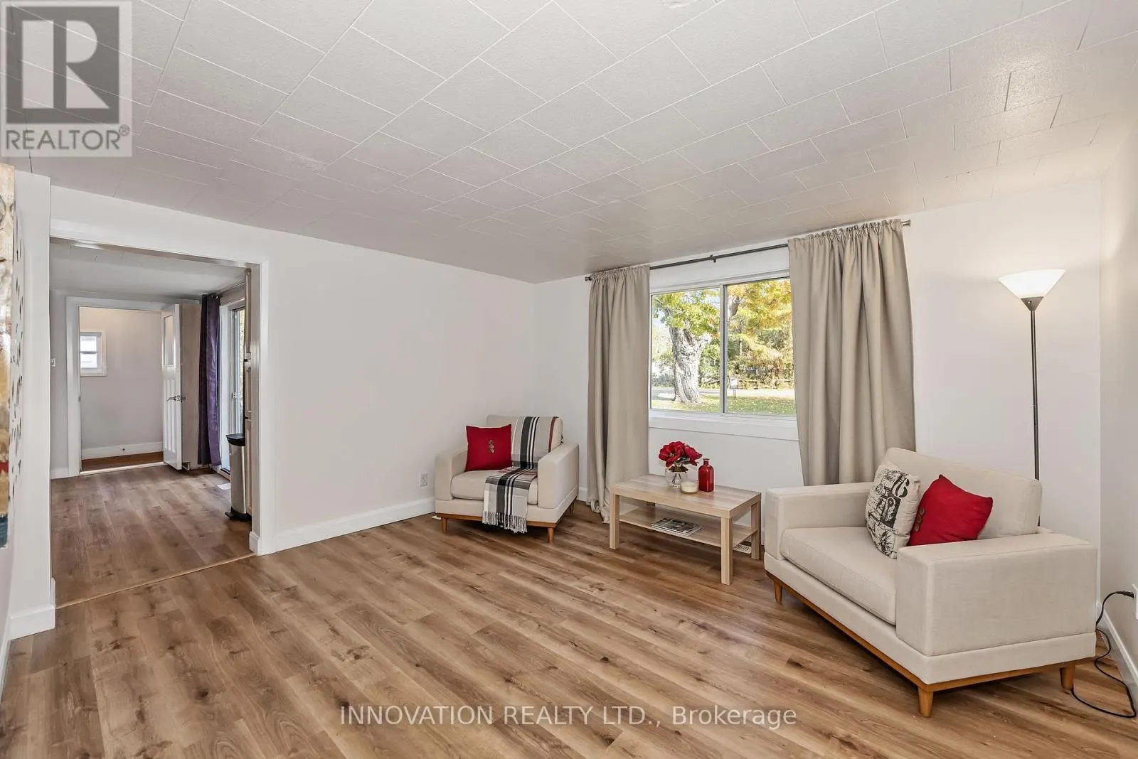 2716 MARGARET STREET W