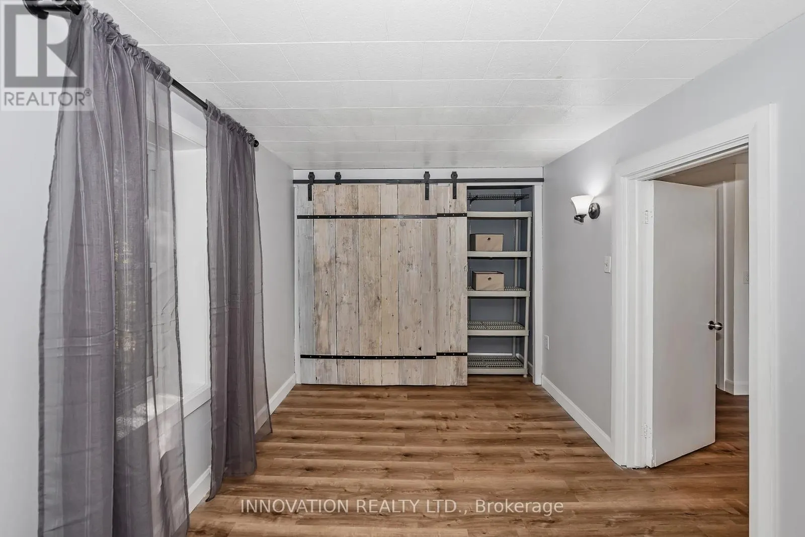 2716 MARGARET STREET W