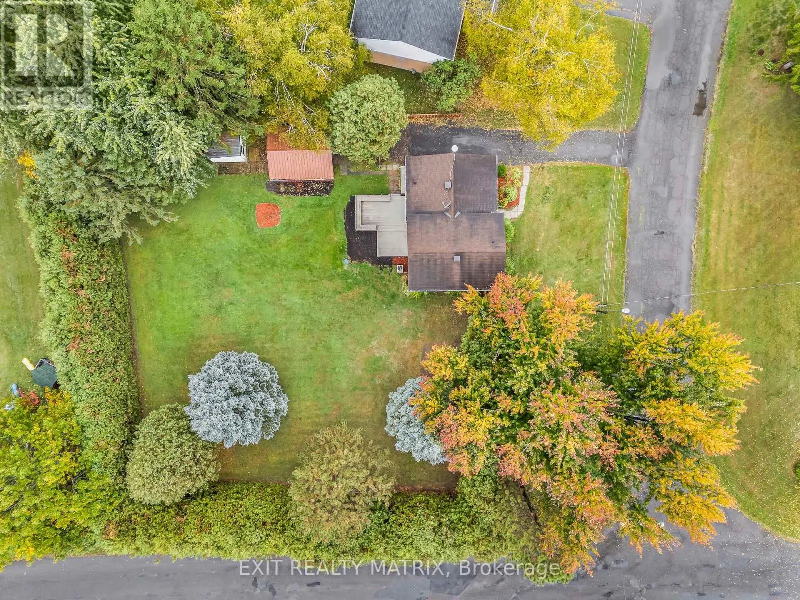 29 LOUISE CRESCENT