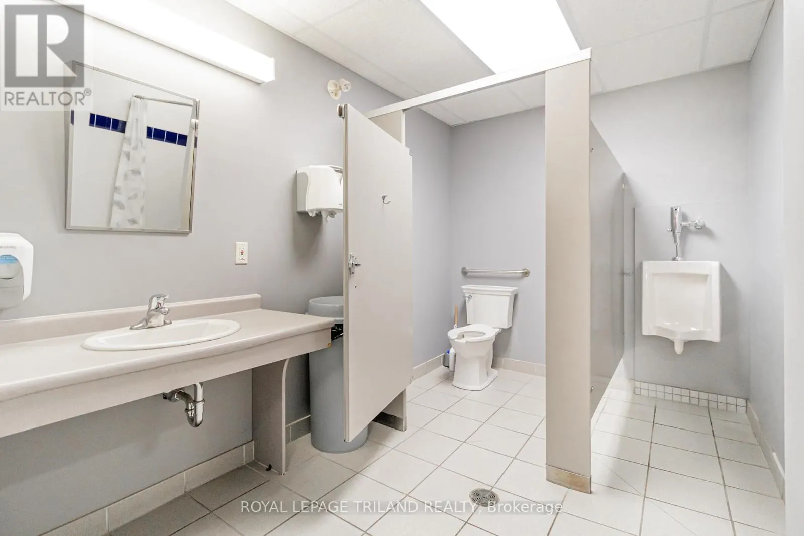 1 - 37 ONTARIO STREET N, #1