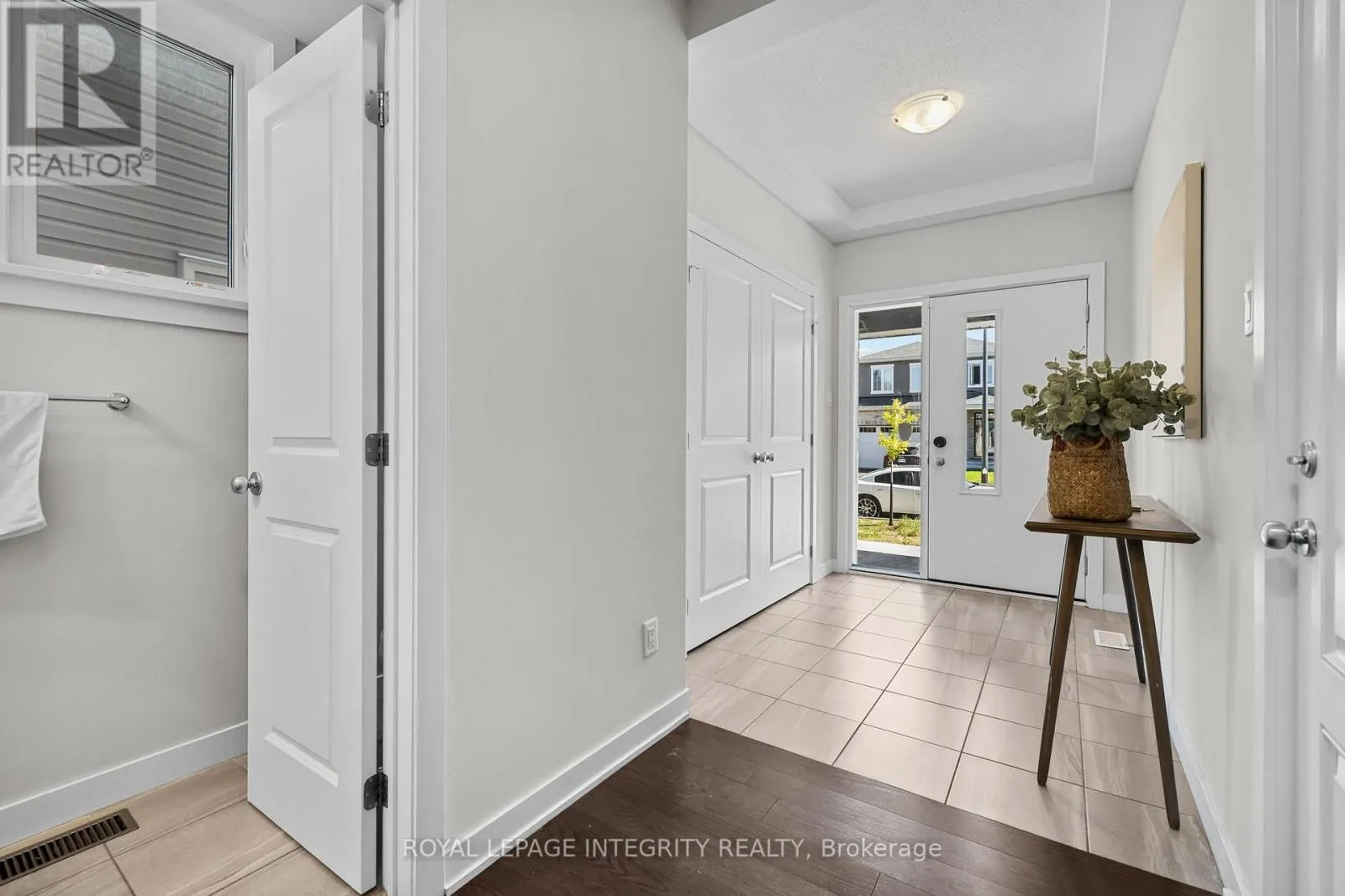893 SENDERO WAY