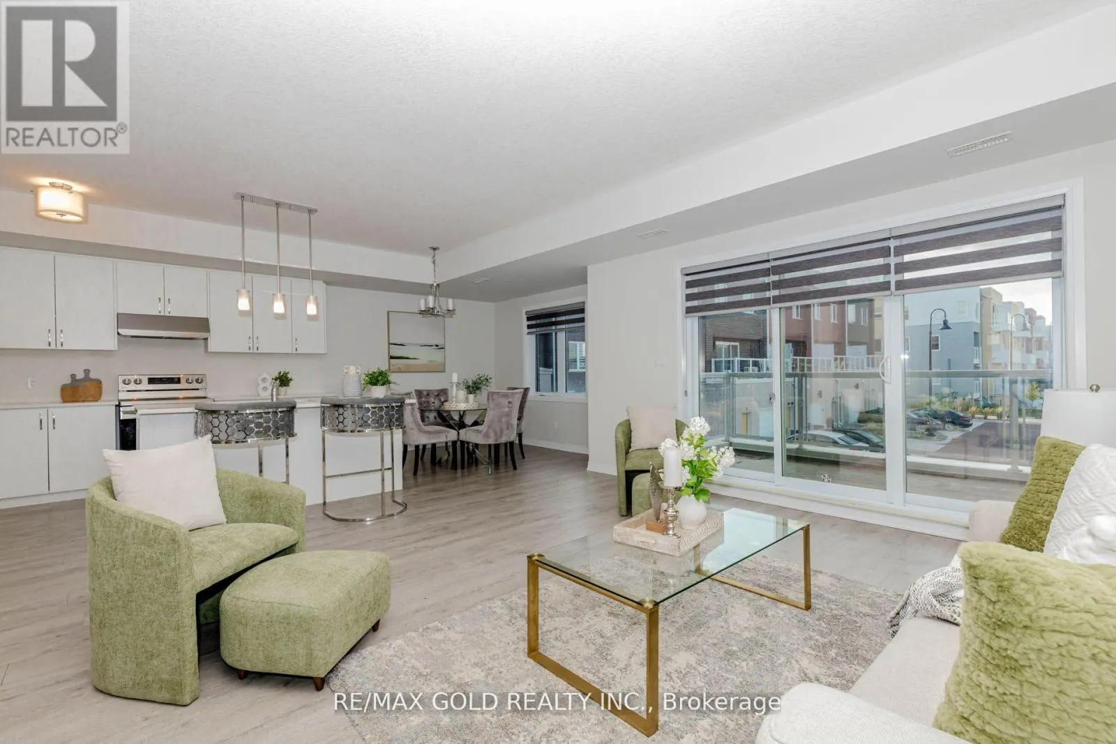 3 - 124 SEABROOK DRIVE
