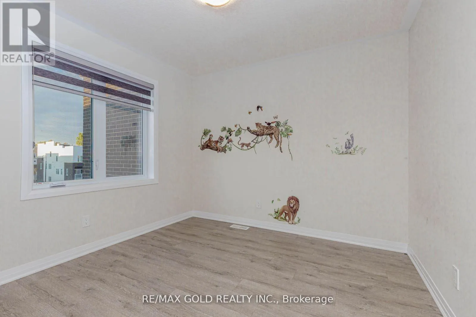 3 - 124 SEABROOK DRIVE