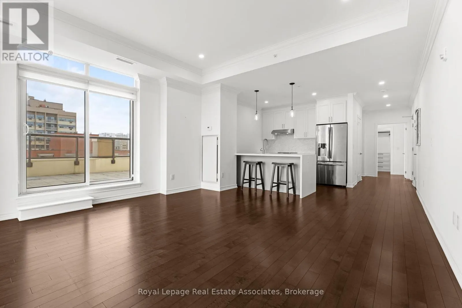 1106 - 81 ROBINSON STREET