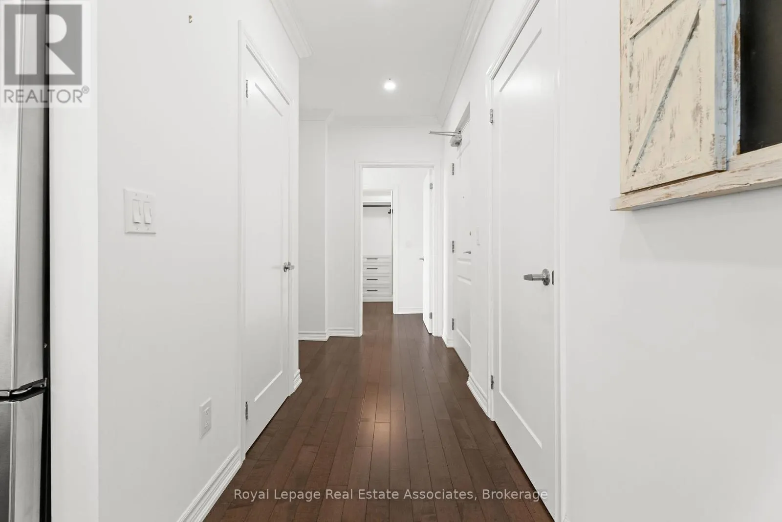 1106 - 81 ROBINSON STREET