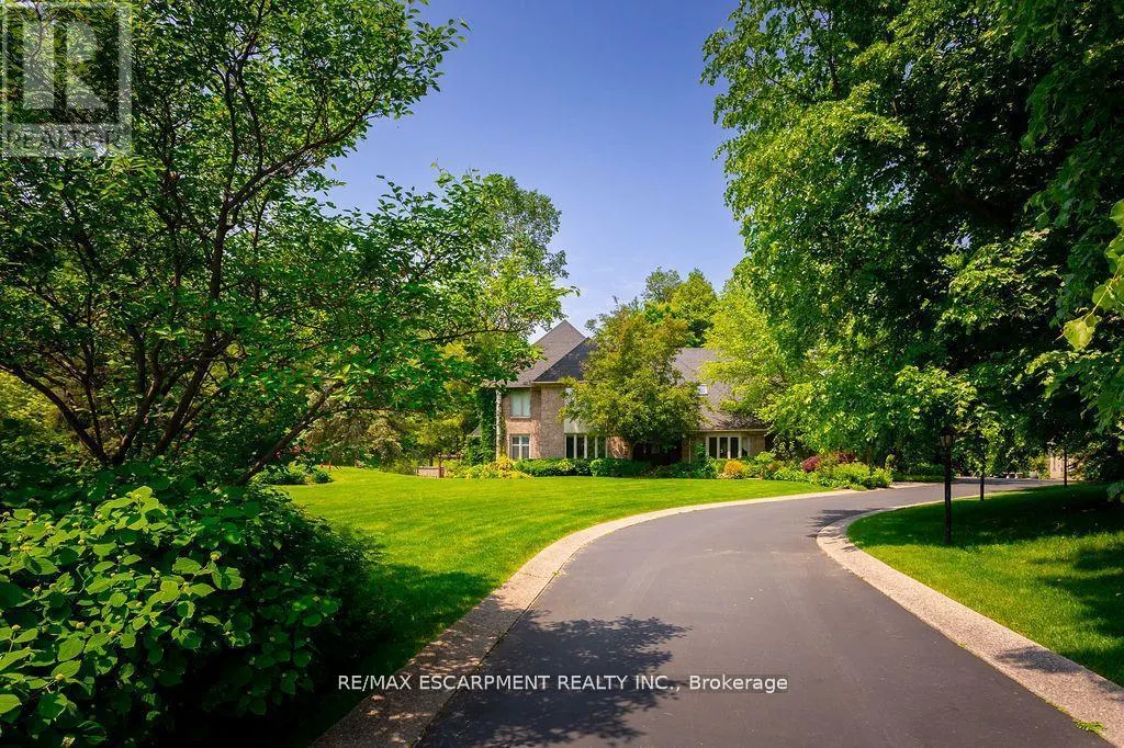 27 BLACKBERRY PLACE