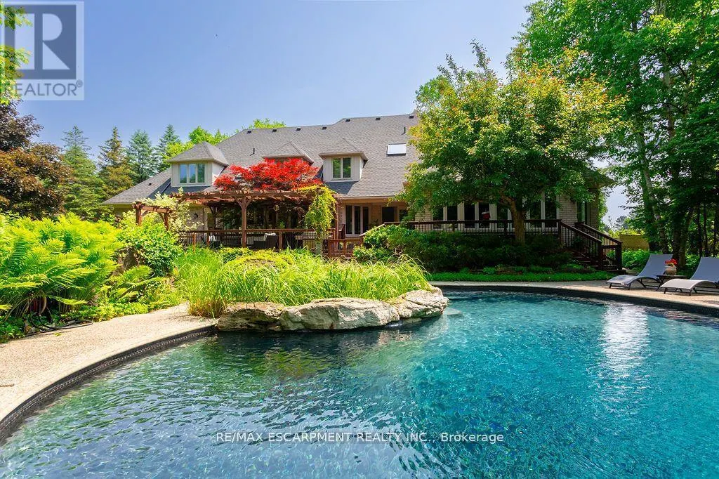 27 BLACKBERRY PLACE