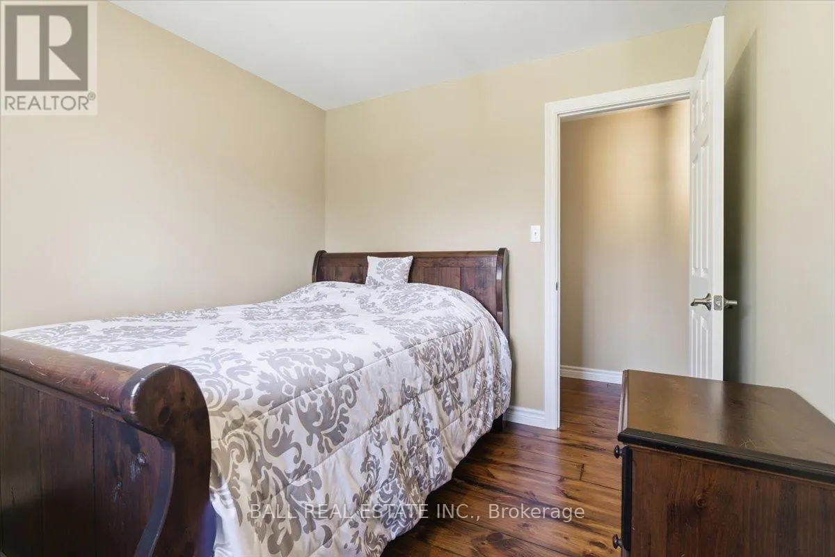 2046 SELWYN ROAD