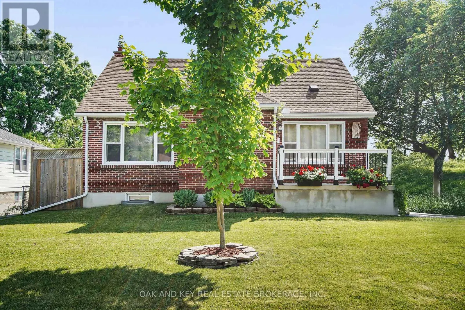 216 VANCOUVER STREET