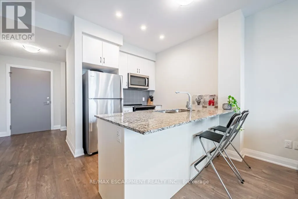 118 - 16 CONCORD PLACE