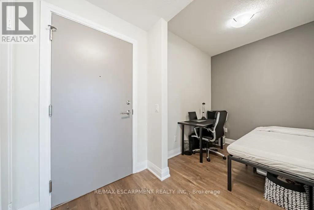 118 - 16 CONCORD PLACE