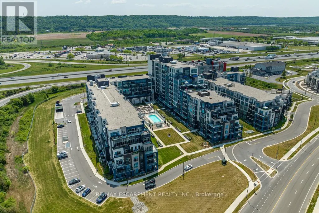 118 - 16 CONCORD PLACE