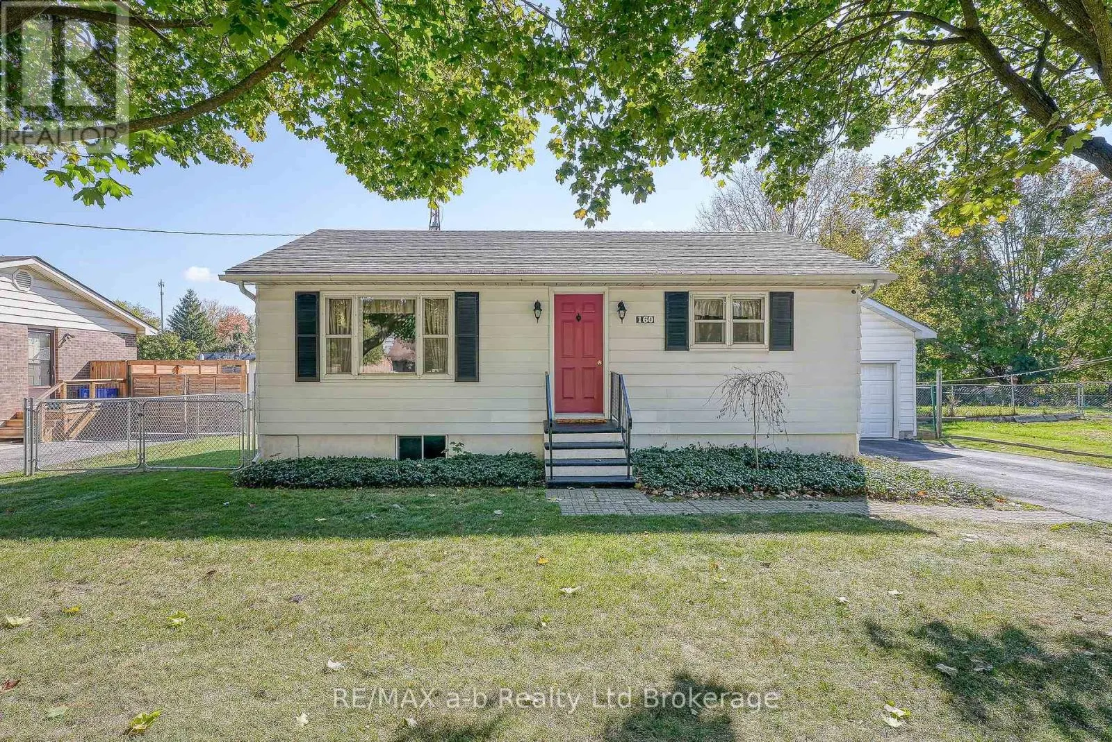 160 METCALFE STREET