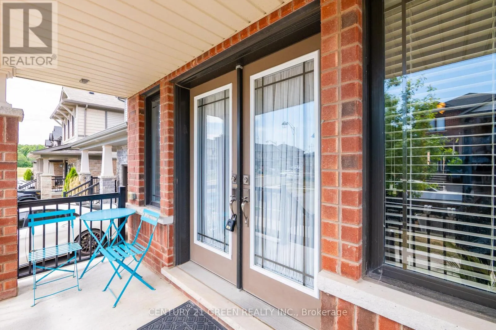 22 SCARLETWOOD STREET
