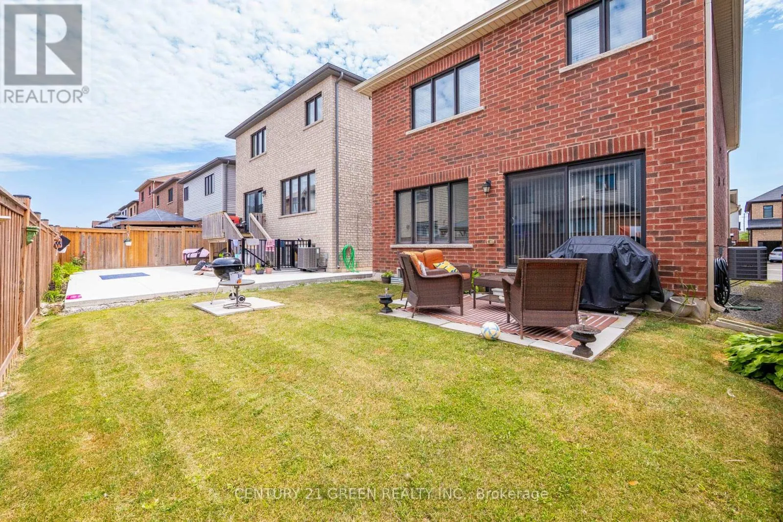 22 SCARLETWOOD STREET