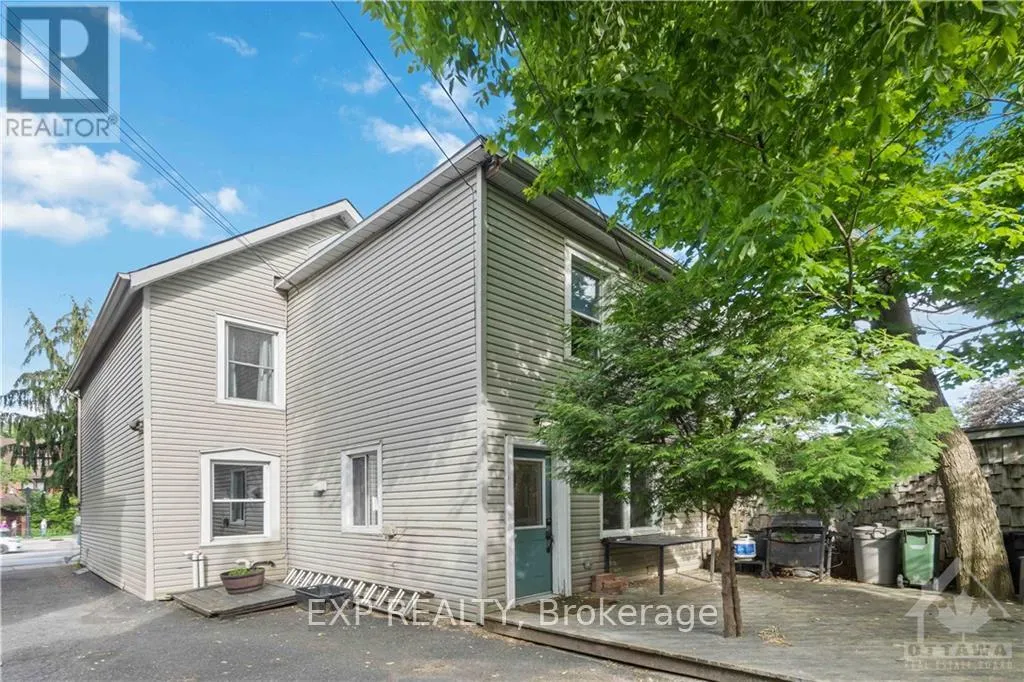 162 KING EDWARD AVENUE