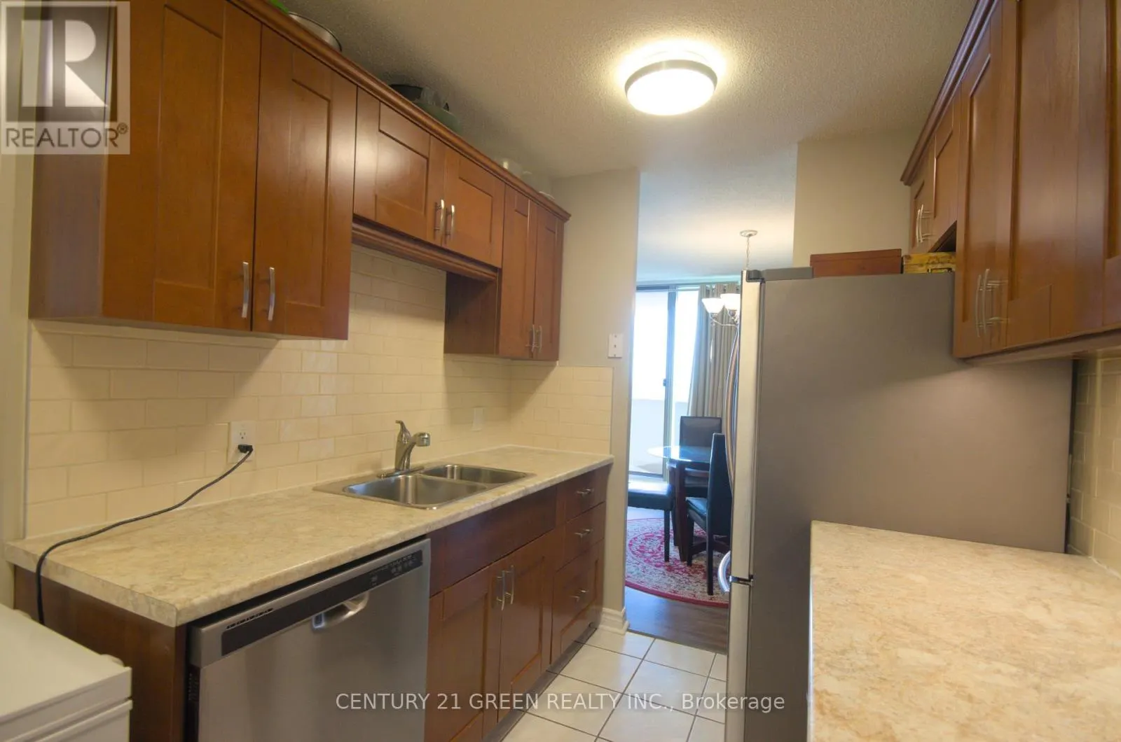 1005 - 1103 JALNA BOULEVARD