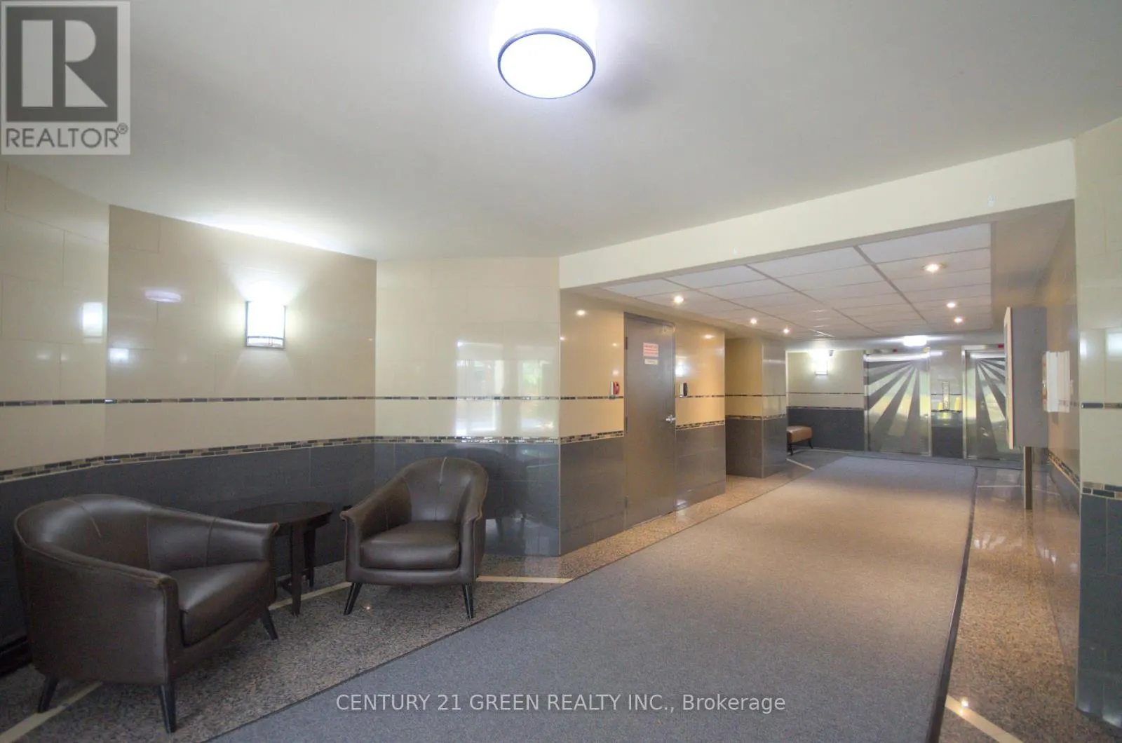 1005 - 1103 JALNA BOULEVARD