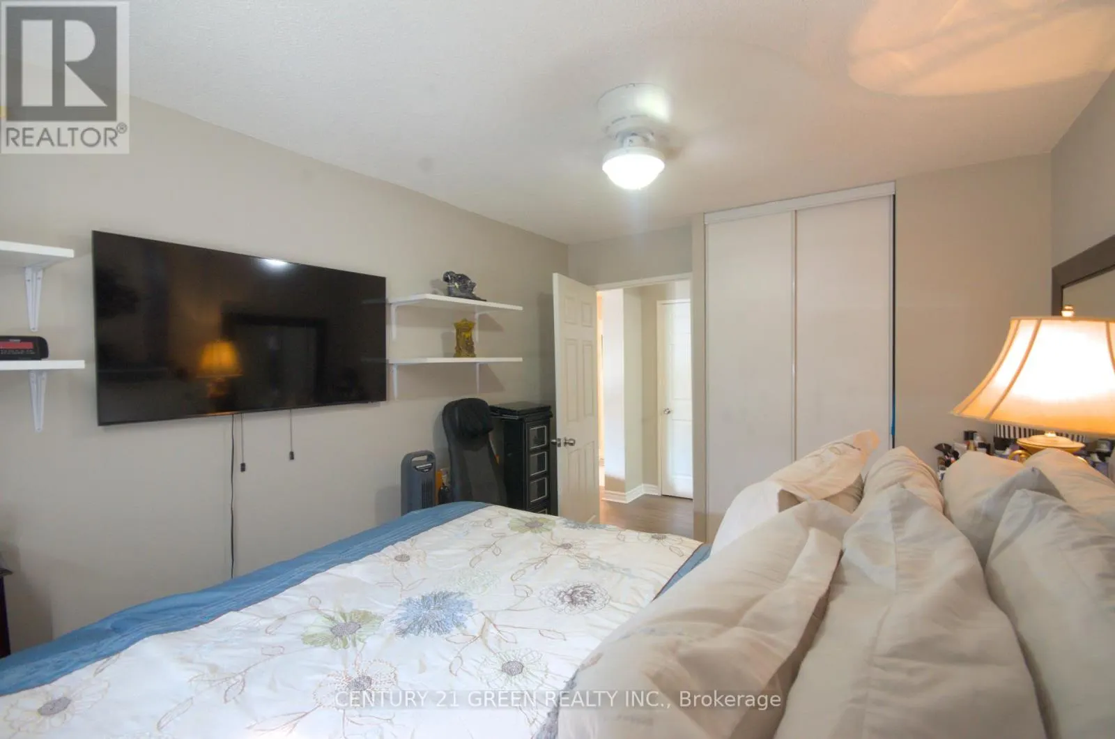 1005 - 1103 JALNA BOULEVARD