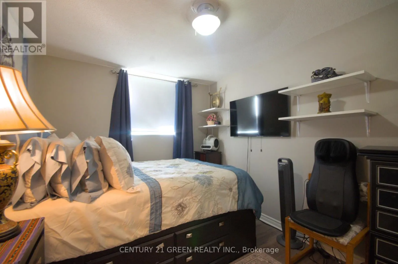 1005 - 1103 JALNA BOULEVARD