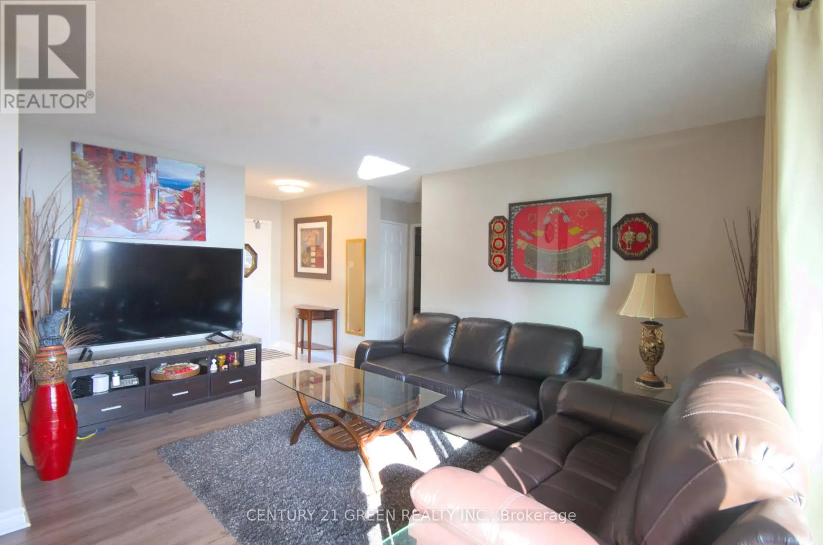 1005 - 1103 JALNA BOULEVARD