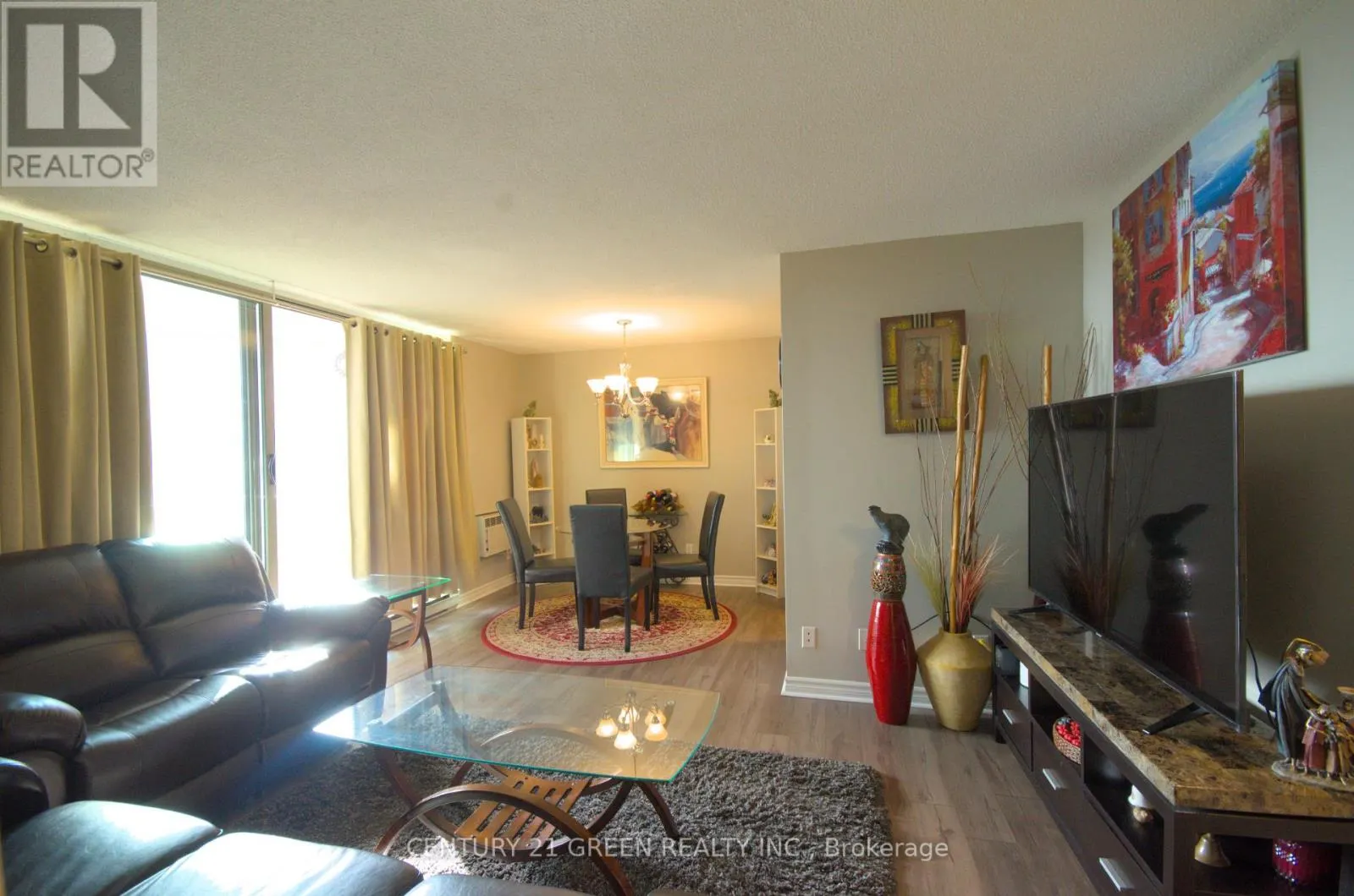 1005 - 1103 JALNA BOULEVARD