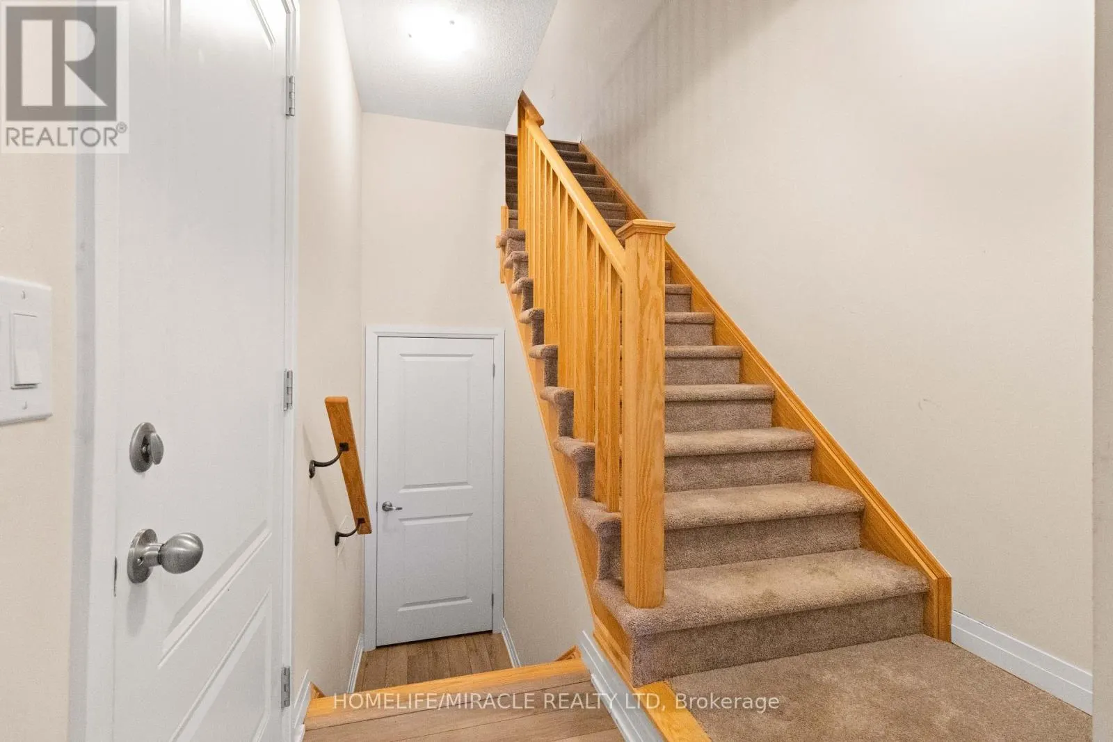 109 - 585 COLBORNE STREET E
