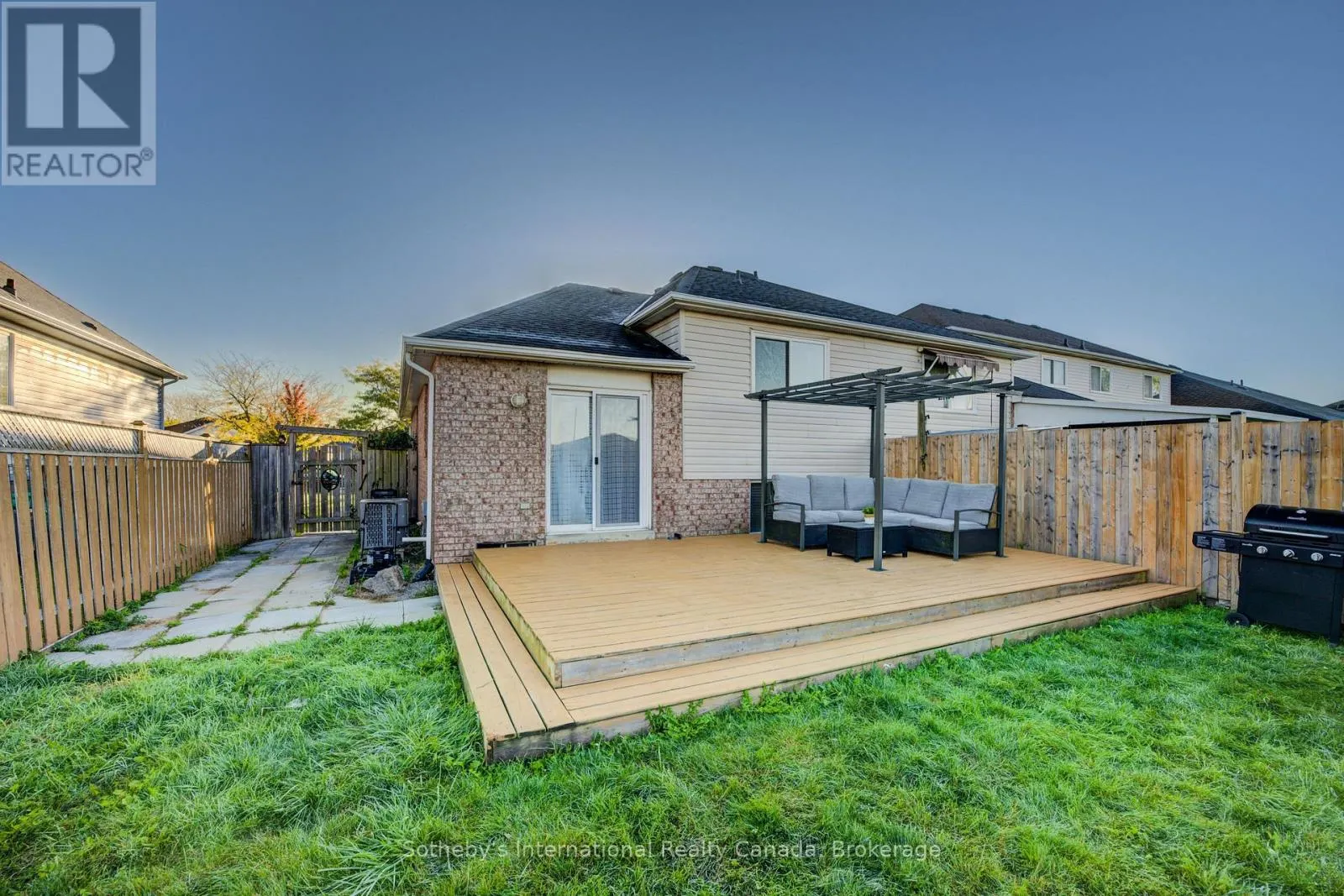 147 ST. LAWRENCE DRIVE