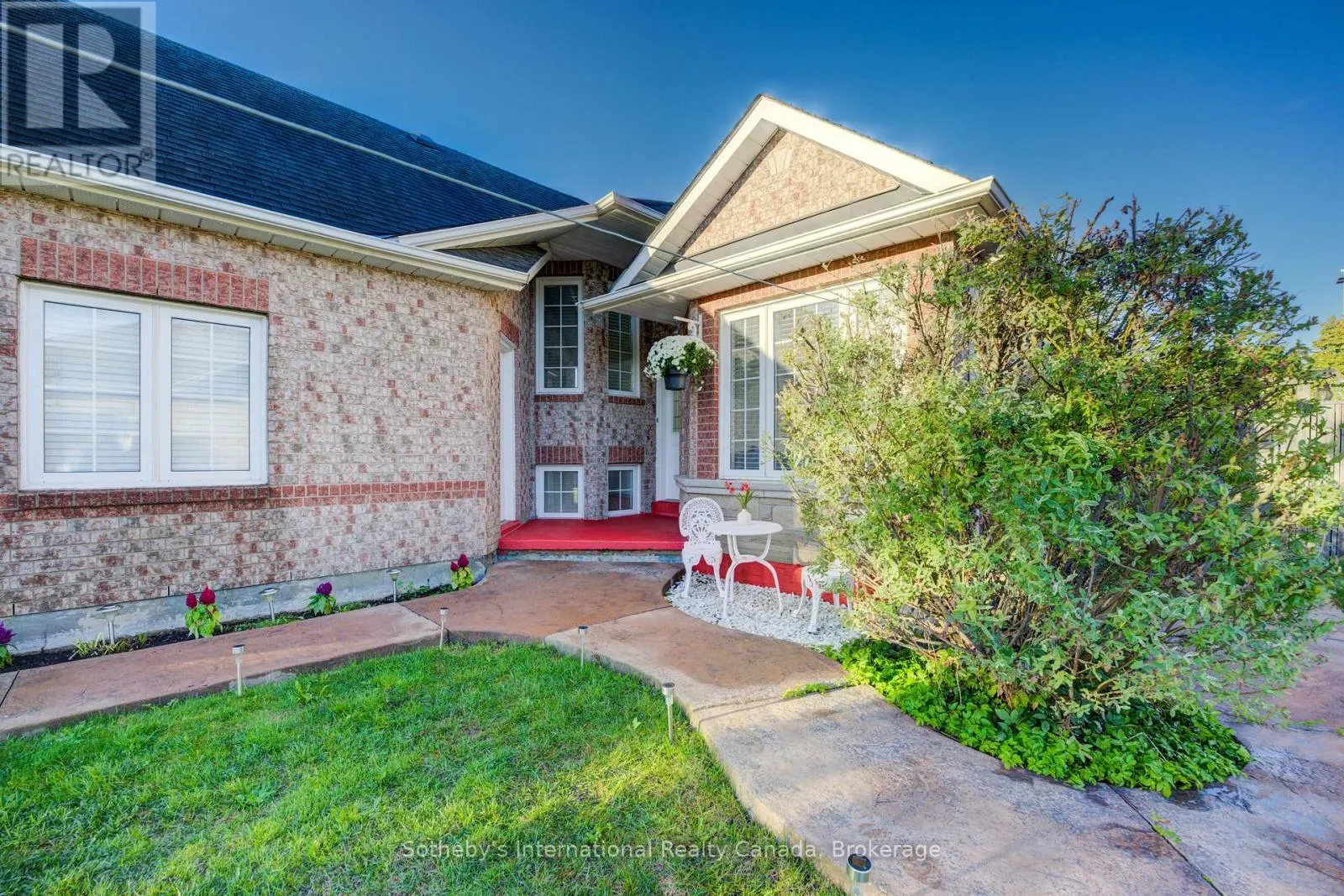 147 ST. LAWRENCE DRIVE