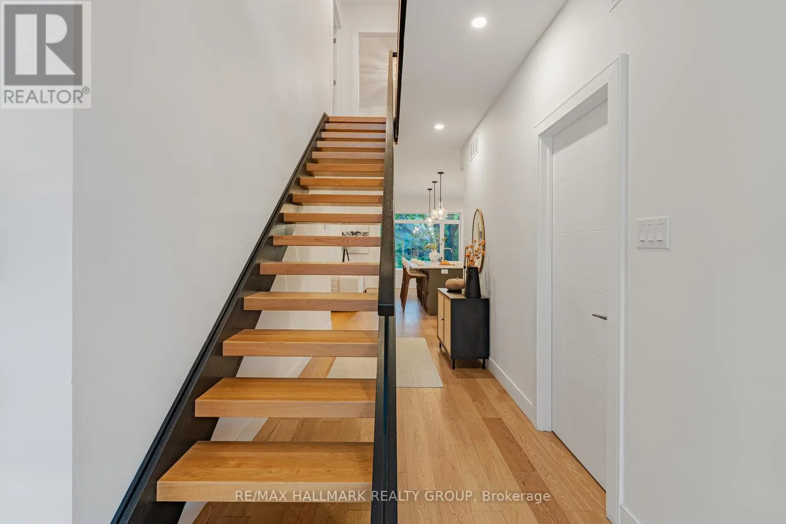 14 THORNTON AVENUE
