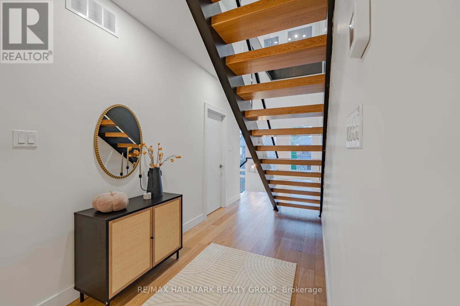 14 THORNTON AVENUE