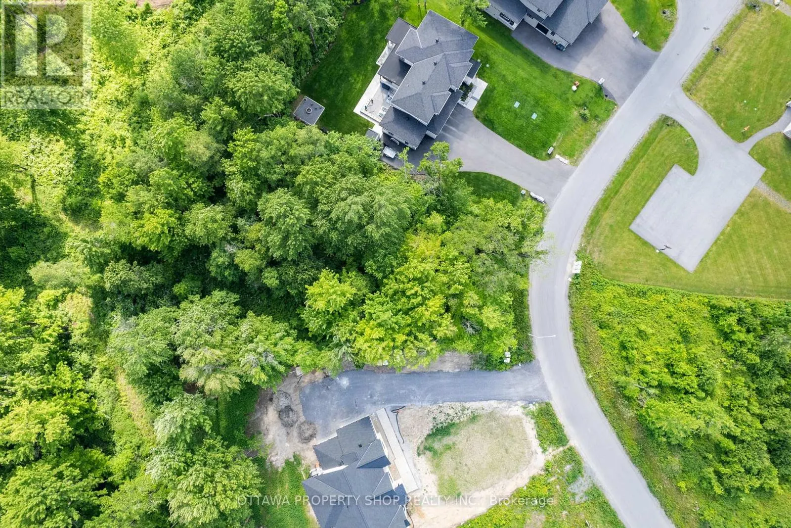 583 SHOREWAY DRIVE