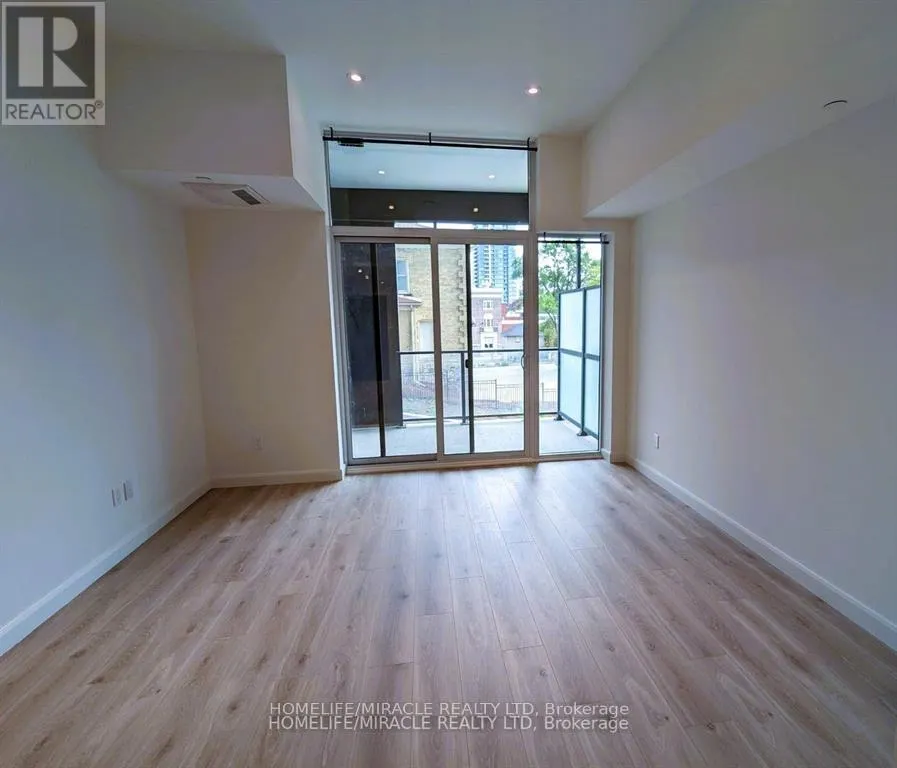 306 - 741 KING STREET W