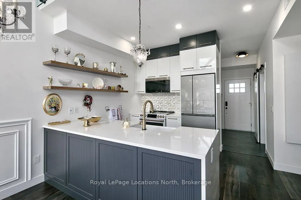 404 - 18 BECKWITH LANE, #404