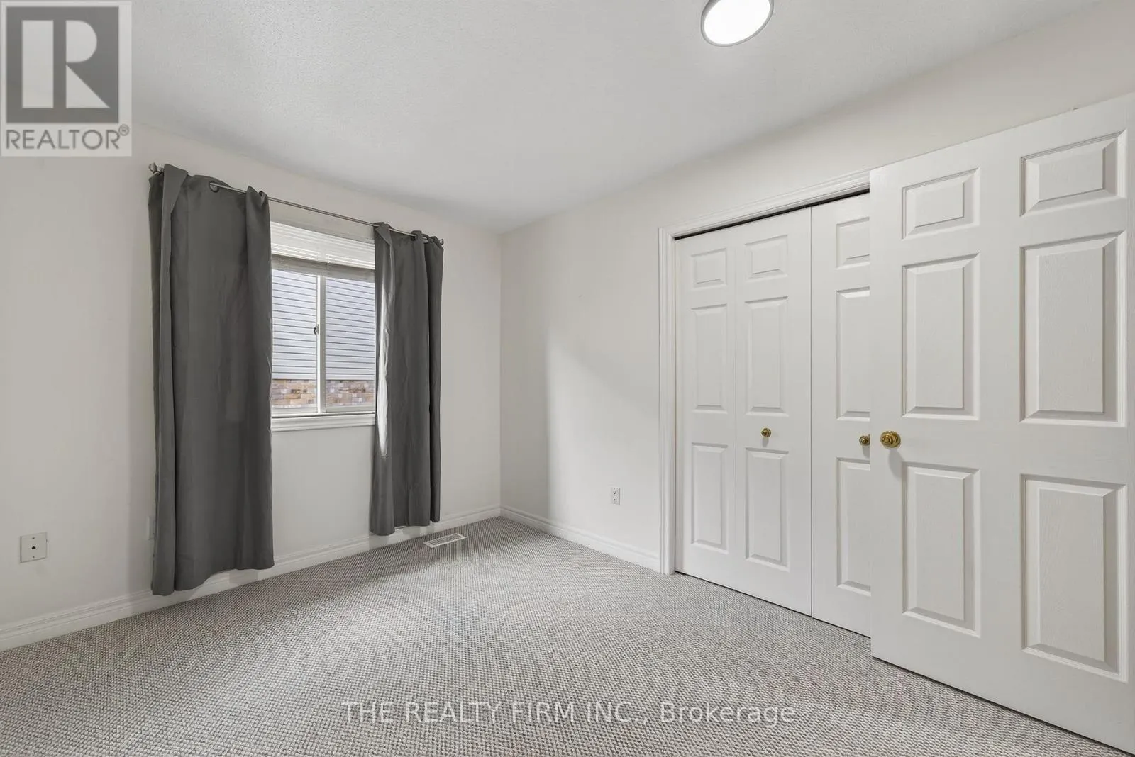 33 STONEYCREEK CRESCENT