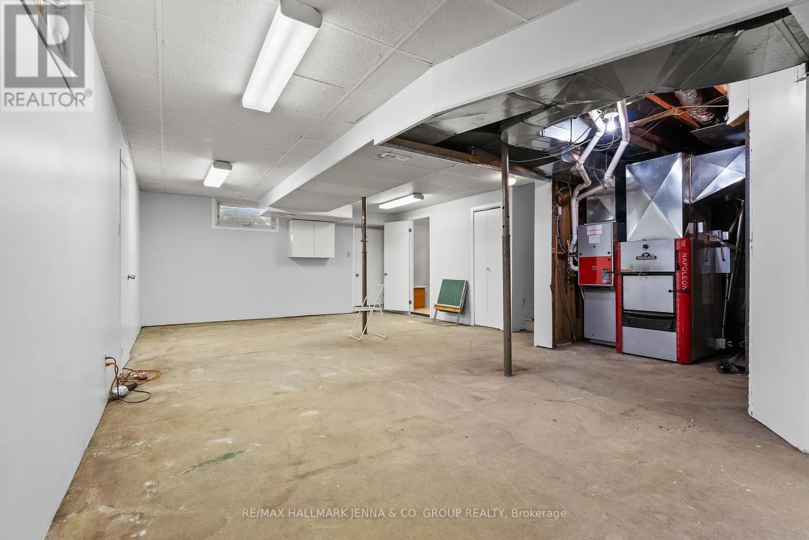 2928 SEGUIN ROAD