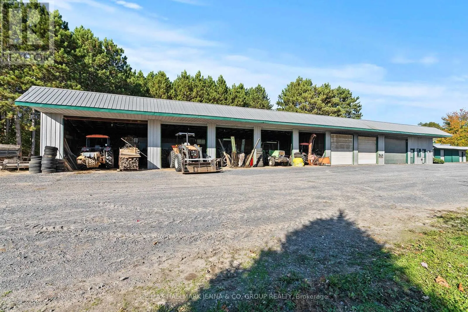 2928 SEGUIN ROAD