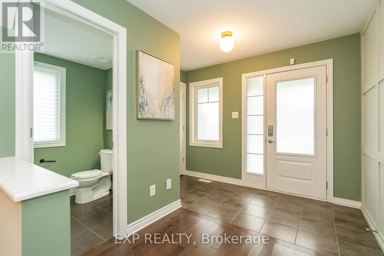 3545 WOODROFFE AVENUE