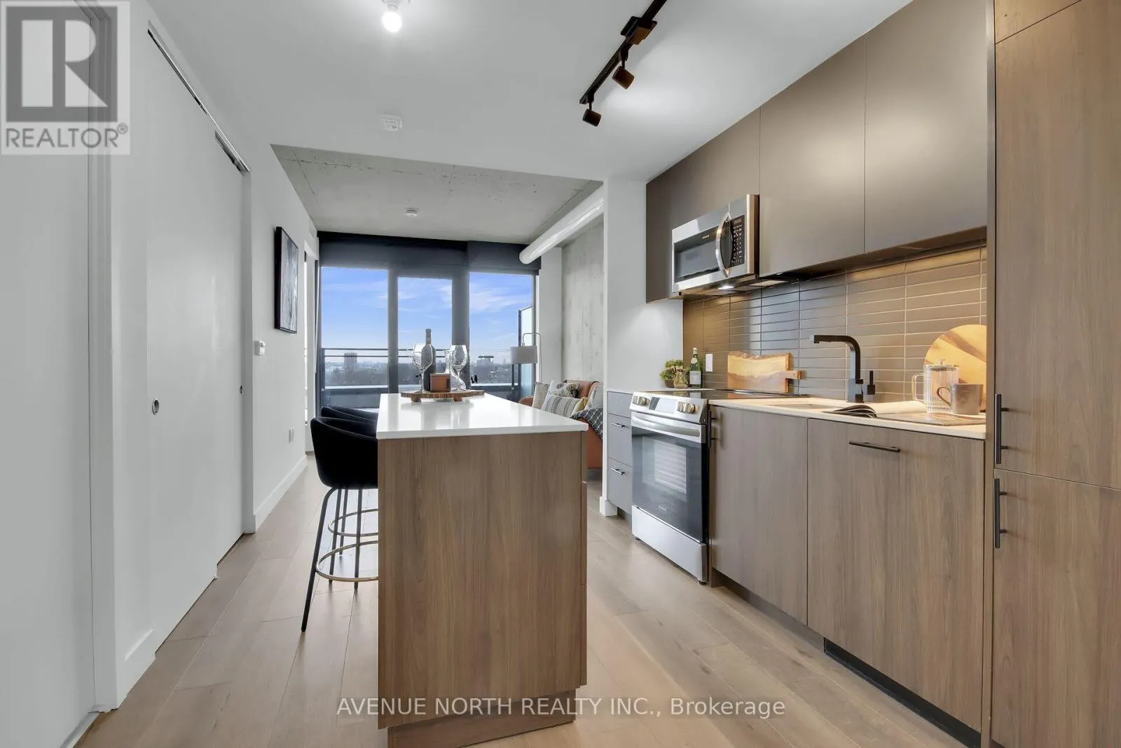 809/LPH9 - 10 JAMES STREET